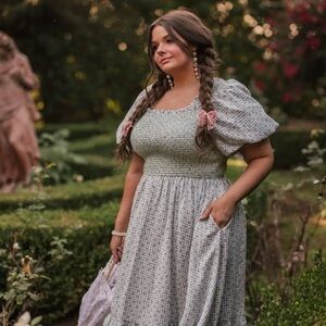JessaKae Rosie Posie Dress (NWOT)